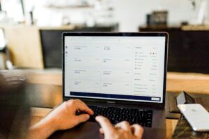 Accounting Firms in Oman: Guide 2025